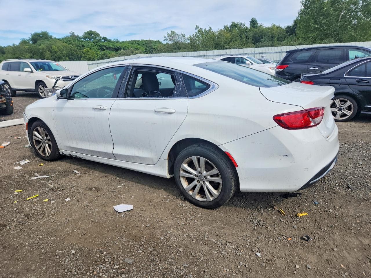 2016 Chrysler 200 Limited - foto 2
