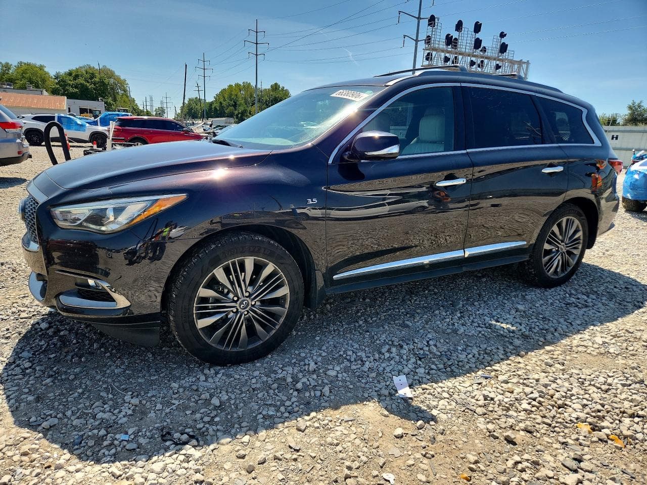 Infiniti QX60 2019 z USA