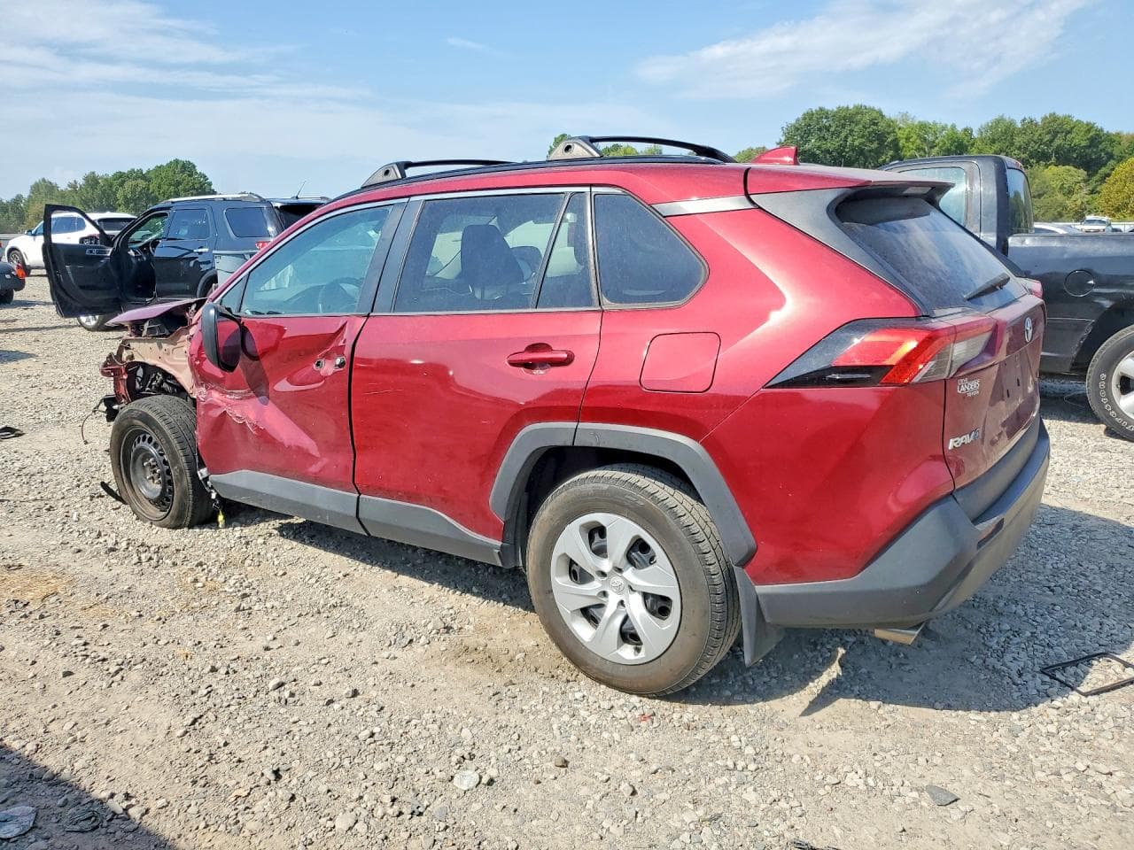 2020 Toyota Rav4 Le - foto 2
