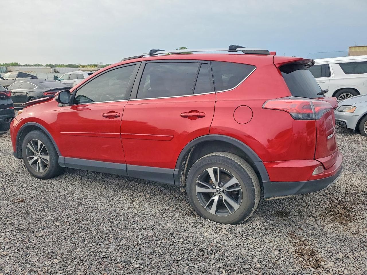 2017 Toyota Rav4 Xle - foto 2