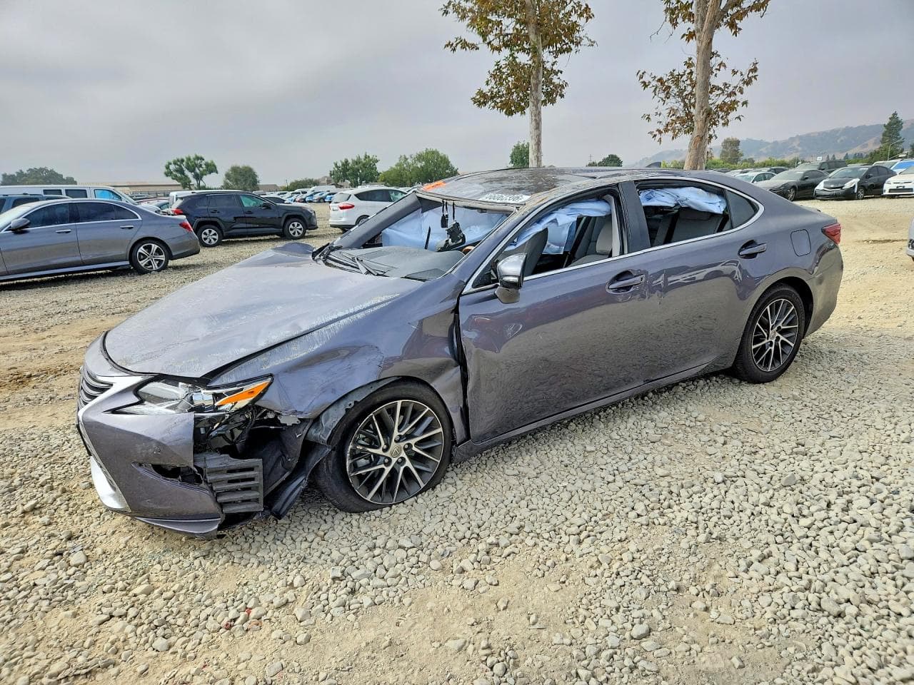 Lexus ES 2017 z USA