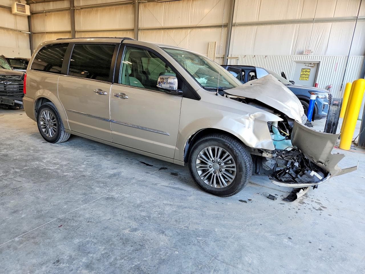 2015 Chrysler Town & Country Touring L - foto 4