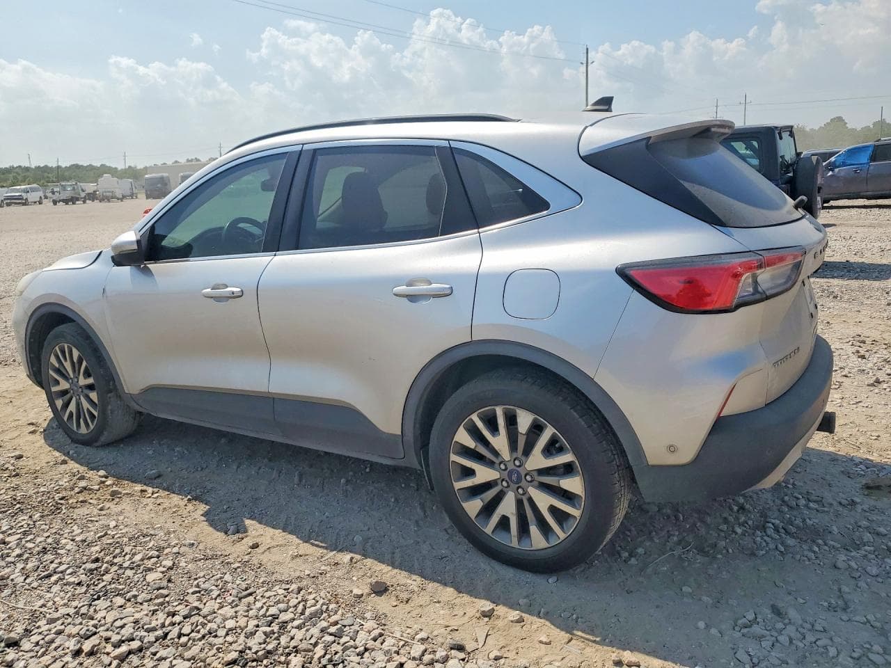2020 Ford Escape Titanium - foto 2