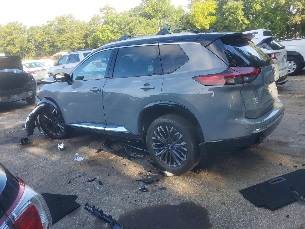 2026 Nissan Rogue Platinum - foto 2