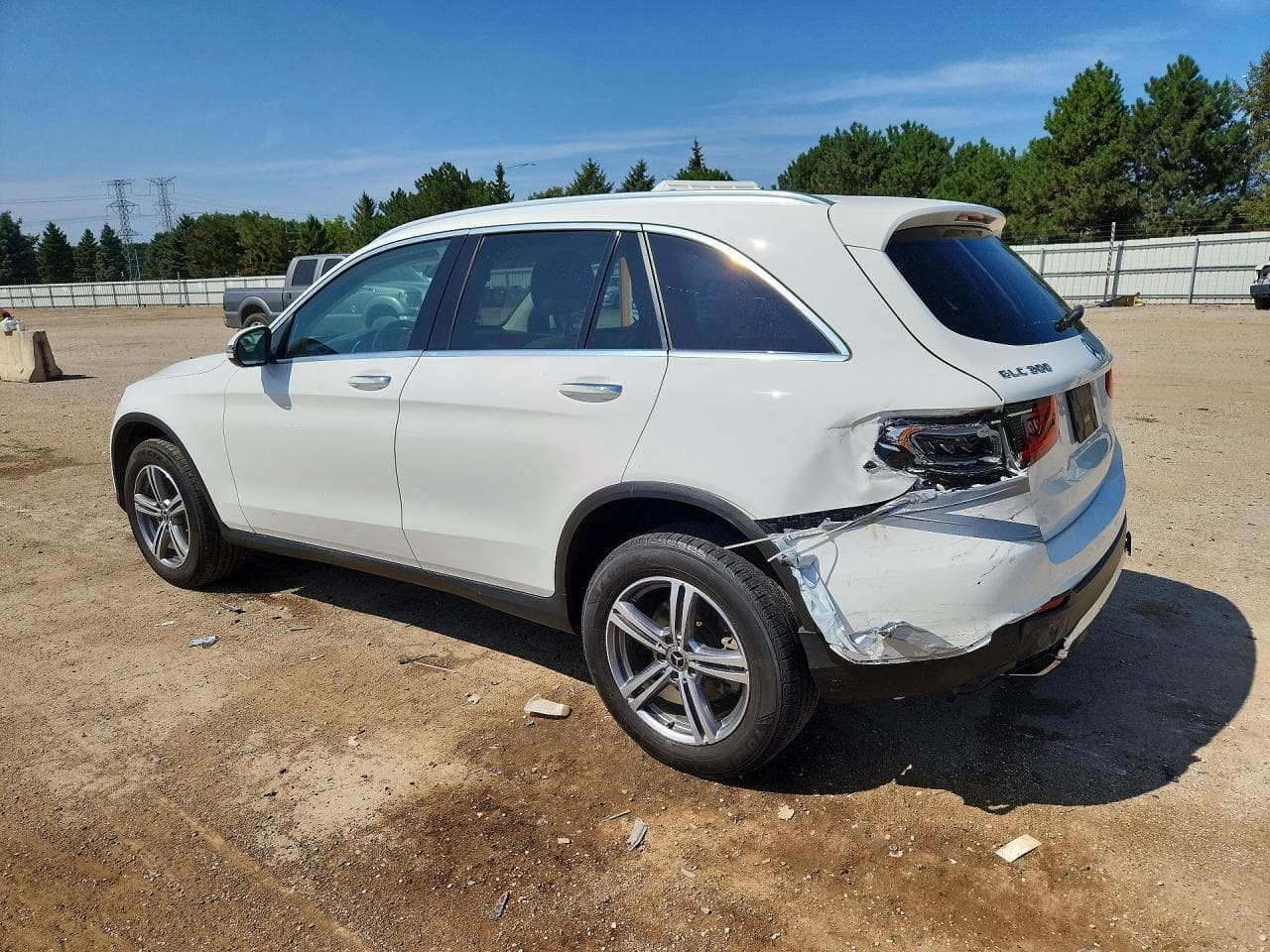 2022 Mercedes-Benz Glc 300 4Matic - foto 2