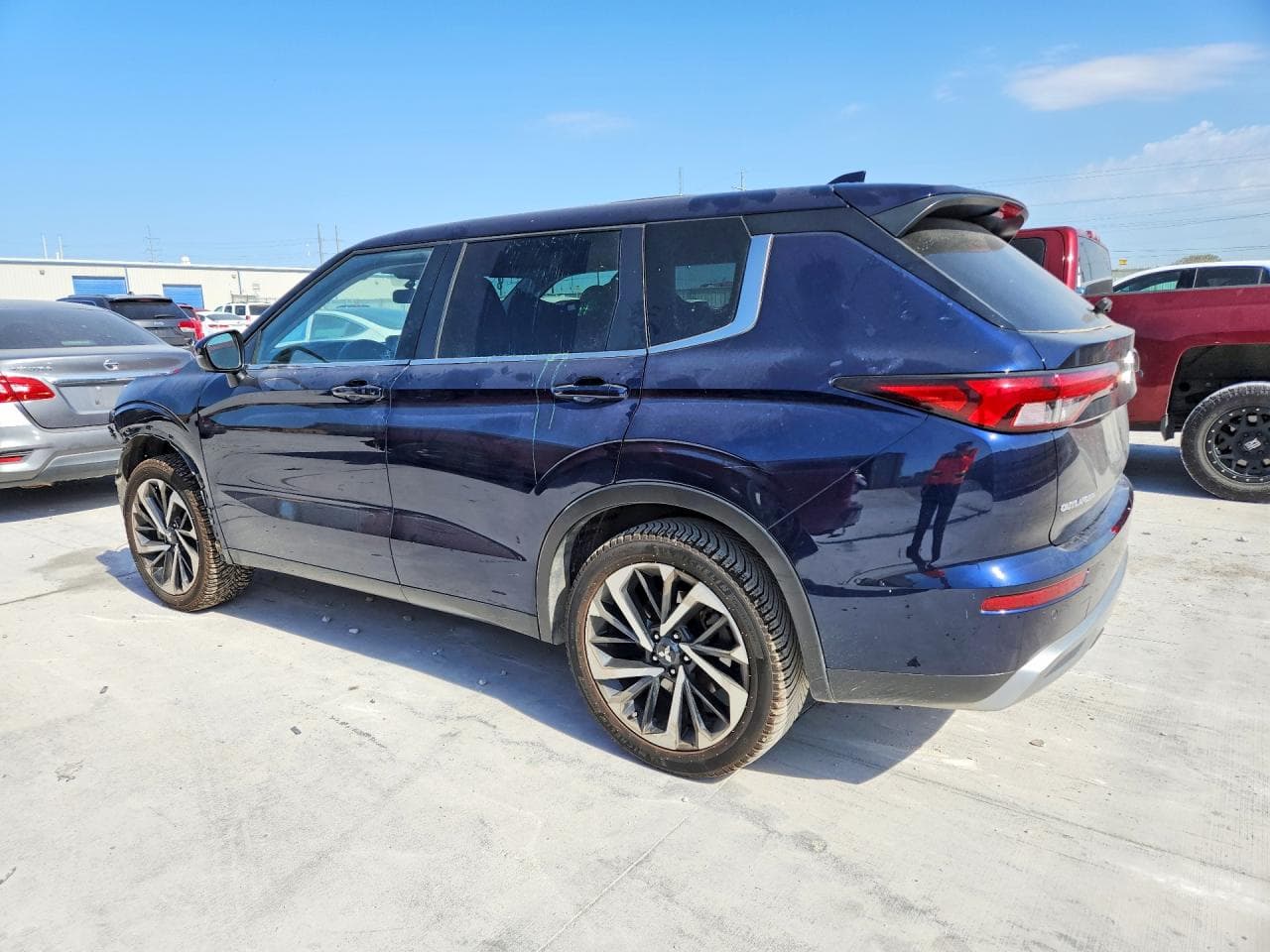 2022 Mitsubishi Outlander Se - foto 2