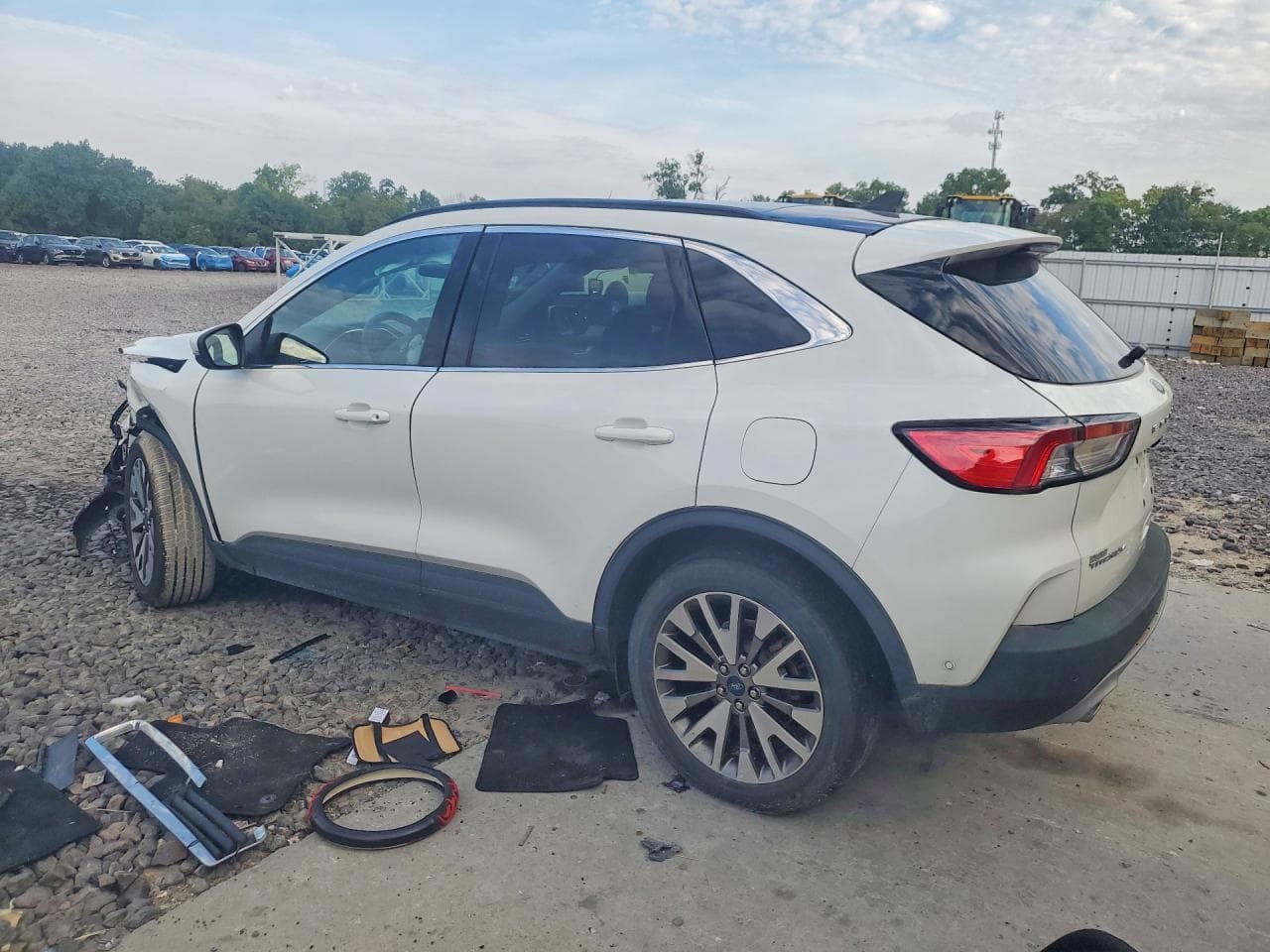 2020 Ford Escape Titanium - foto 2