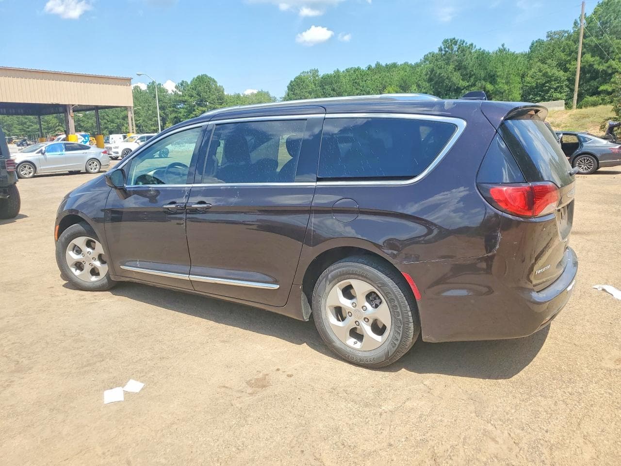 2017 Chrysler Pacifica Touring L Plus - foto 2