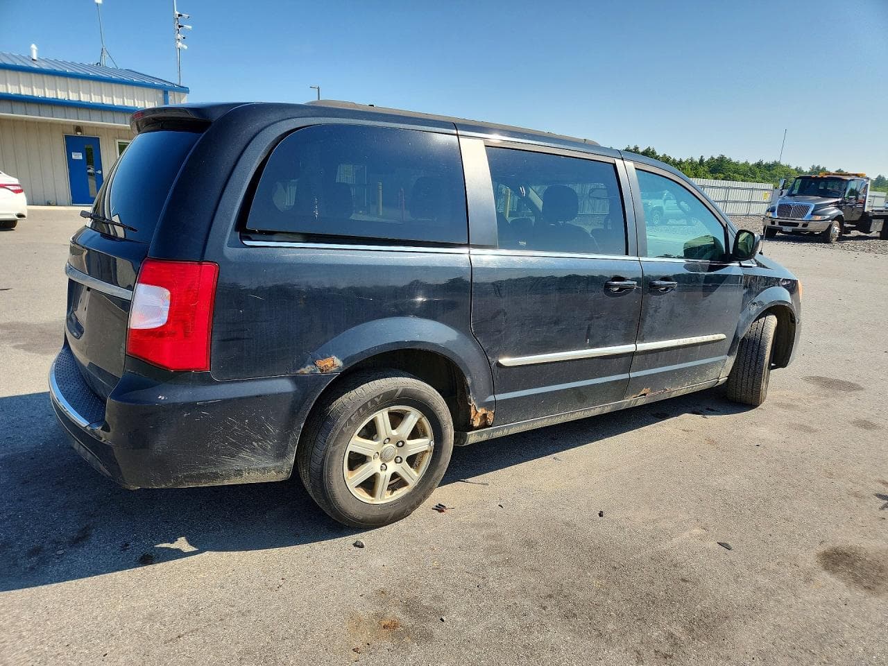 2012 Chrysler Town & Country Touring - foto 3