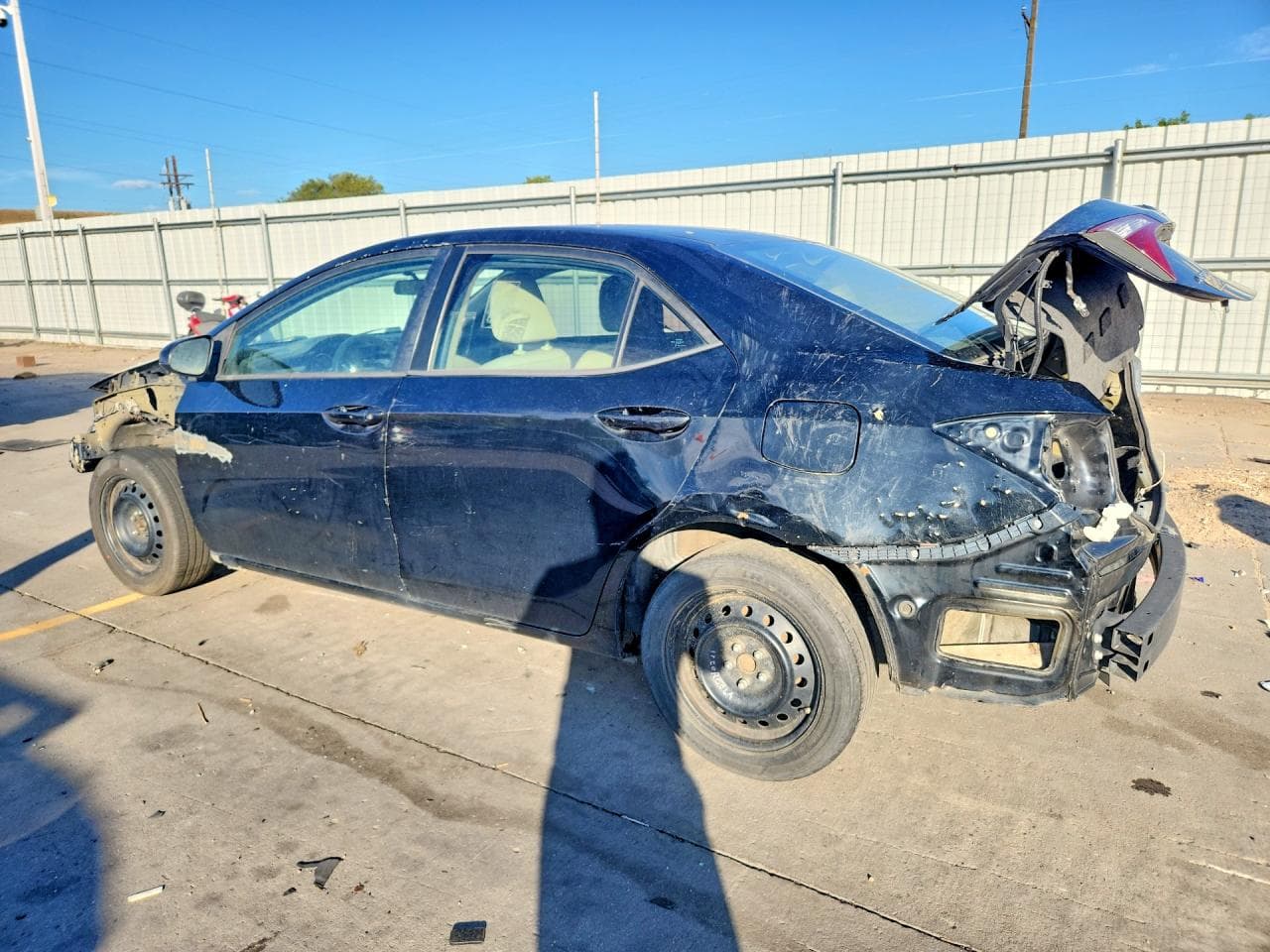 2015 Toyota Corolla Le - foto 2