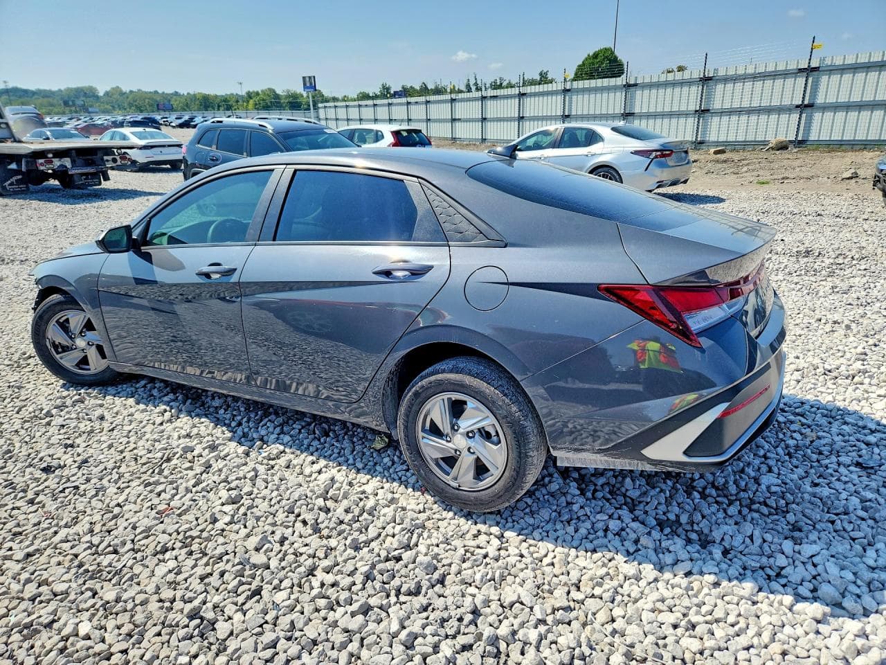 2024 Hyundai Elantra Se - foto 2