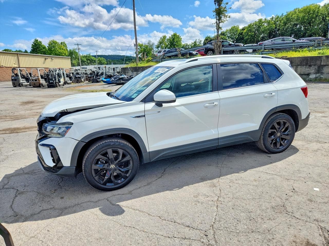 Volkswagen Taos 2022 z USA