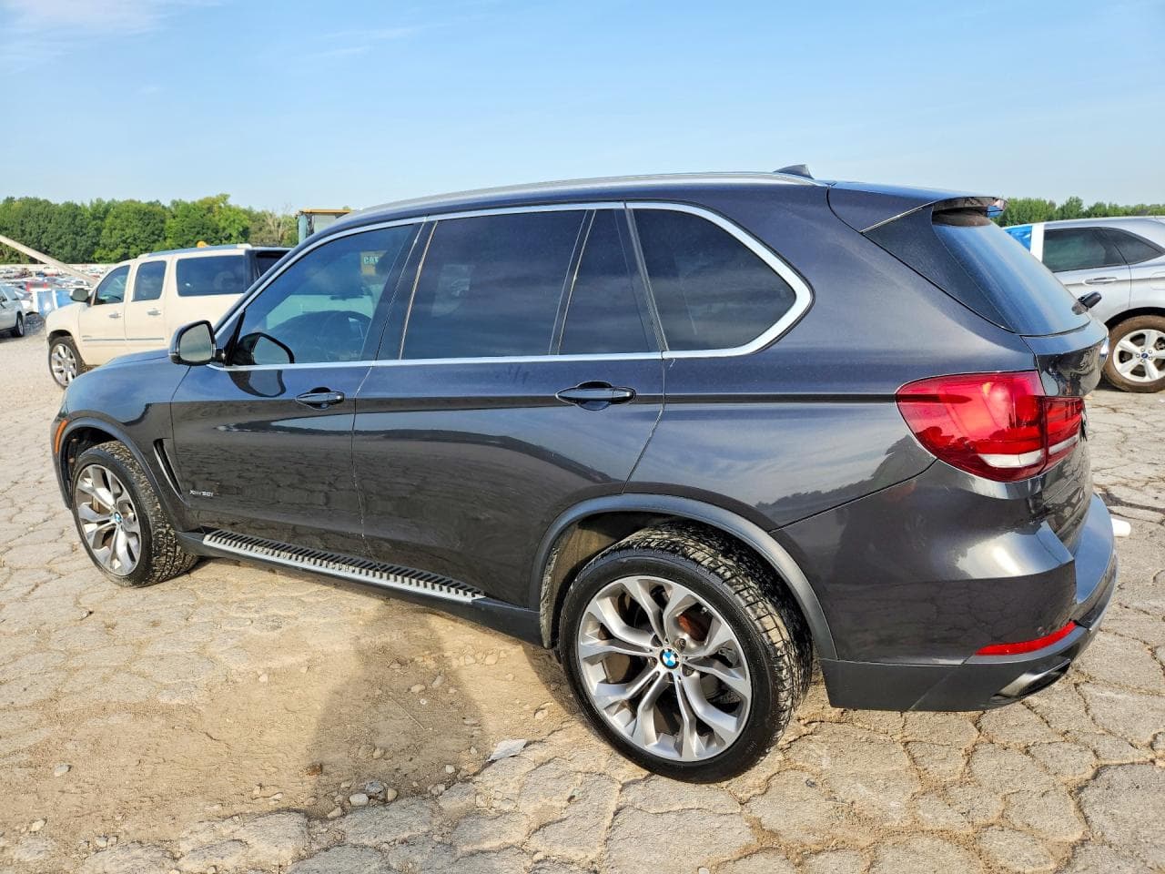 2016 BMW X5 xDrive50I - foto 2