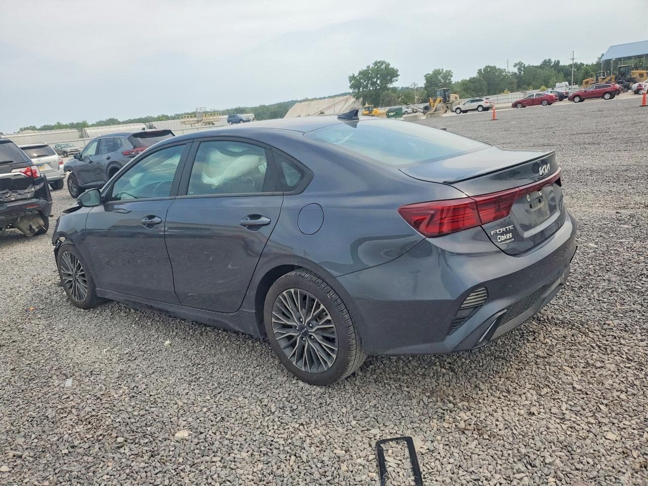 2024 Kia Forte Gt Line - foto 2