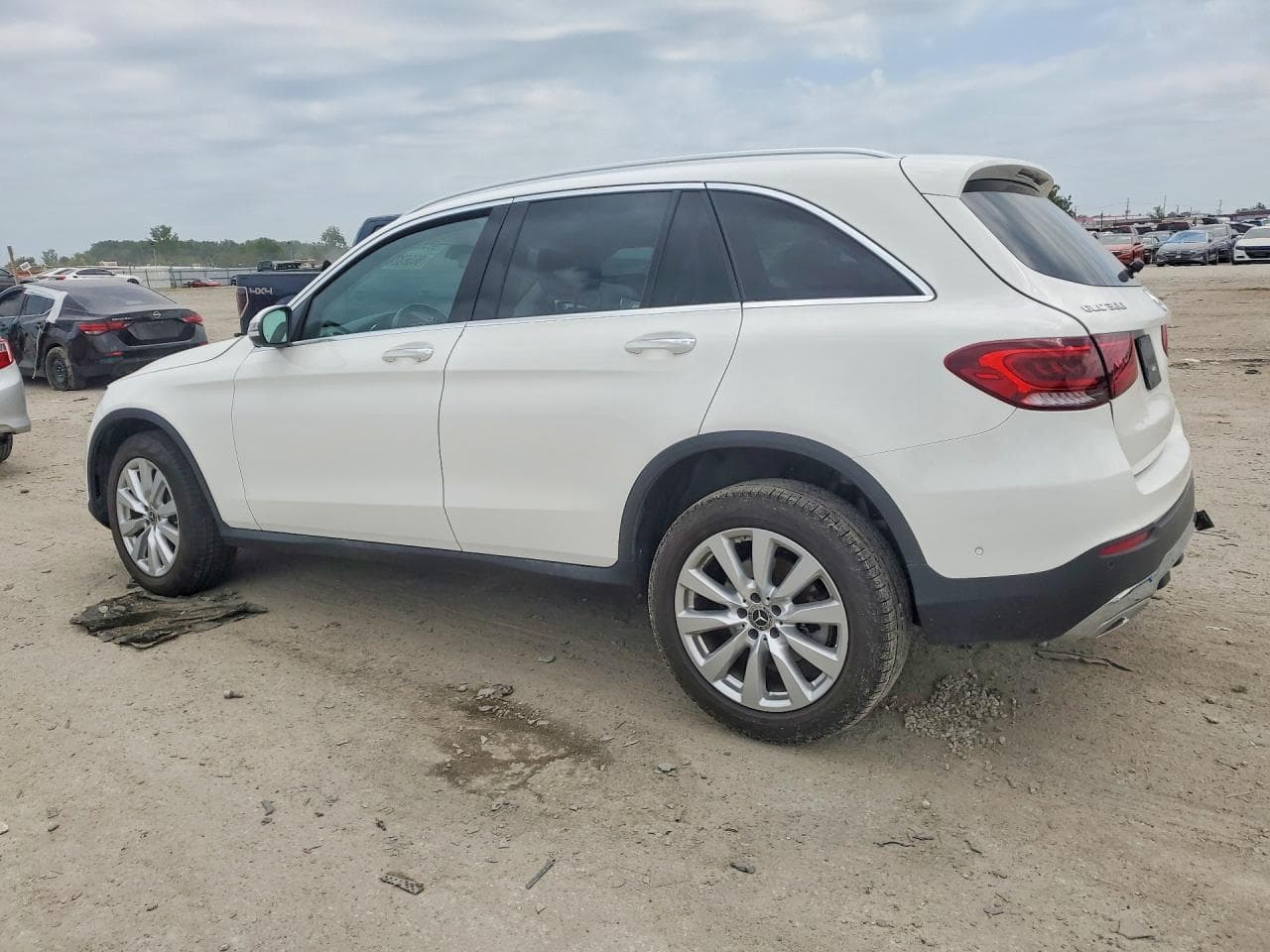 2021 Mercedes-Benz Glc 300 4Matic - foto 2