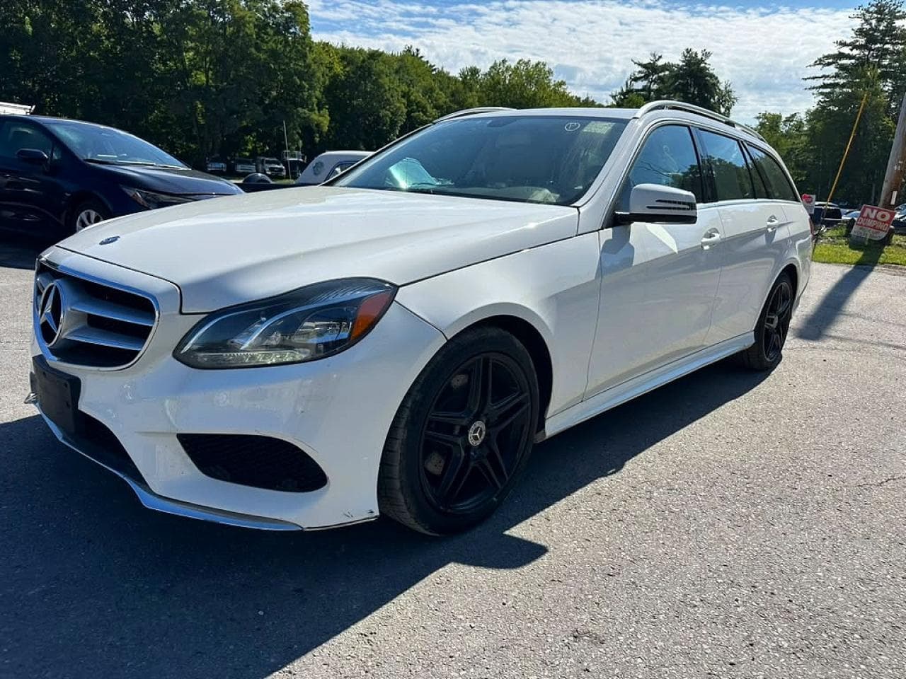 Mercedes-Benz E-klasse 2015 z USA