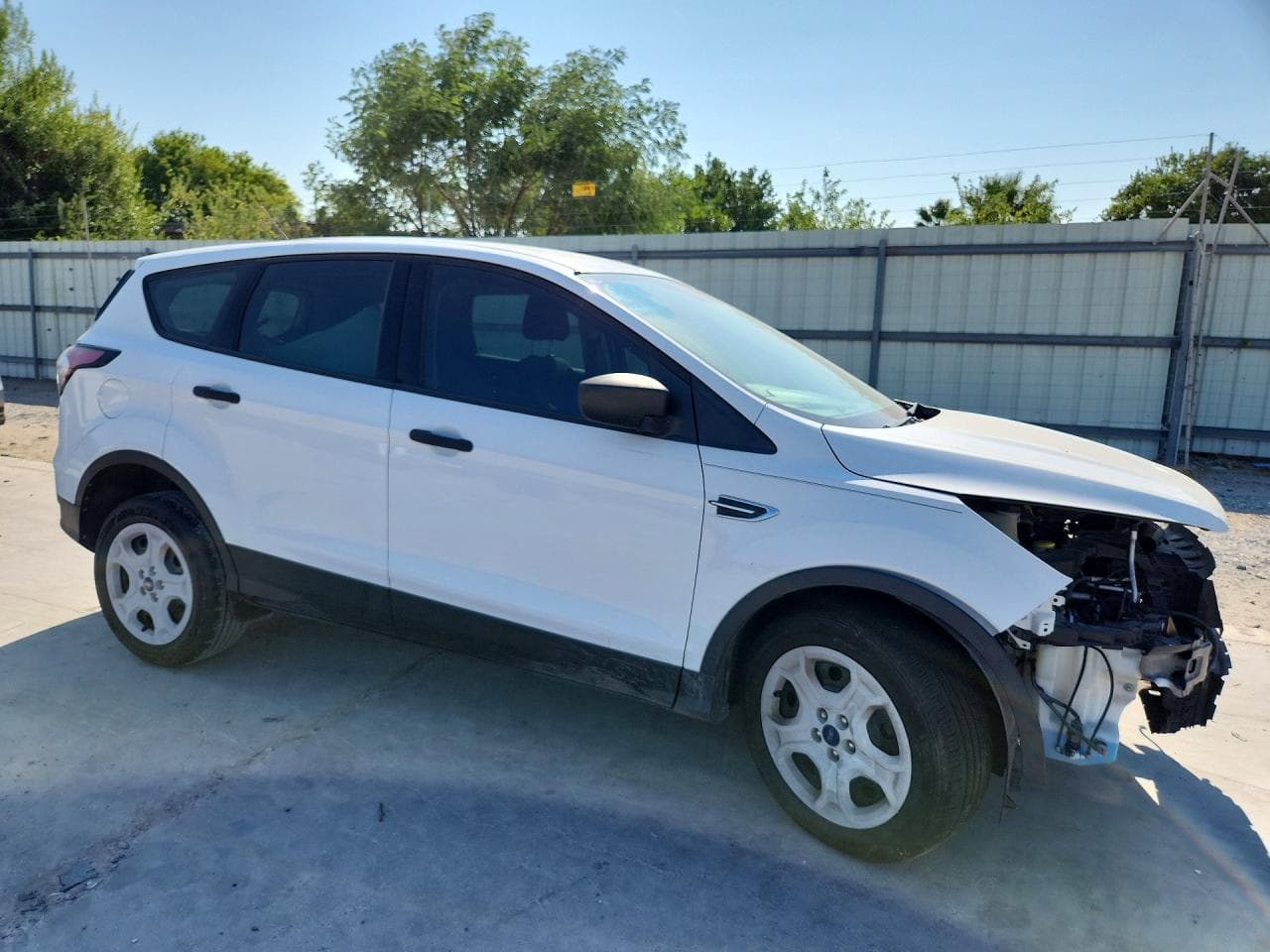 2017 Ford Escape S - foto 4