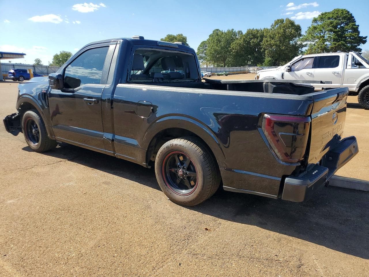 2023 Ford F150 - foto 2