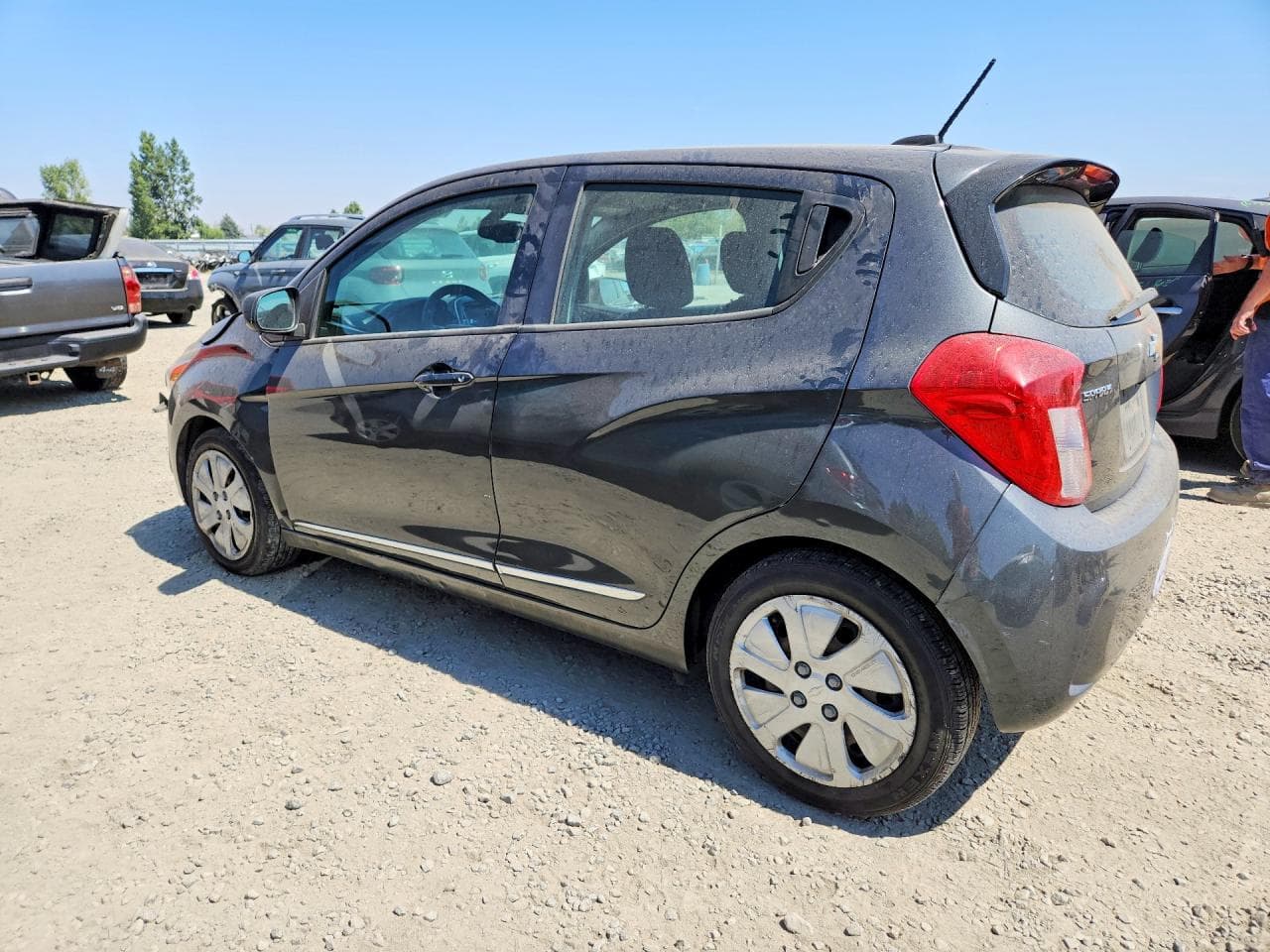 2017 Chevrolet Spark Ls - foto 2