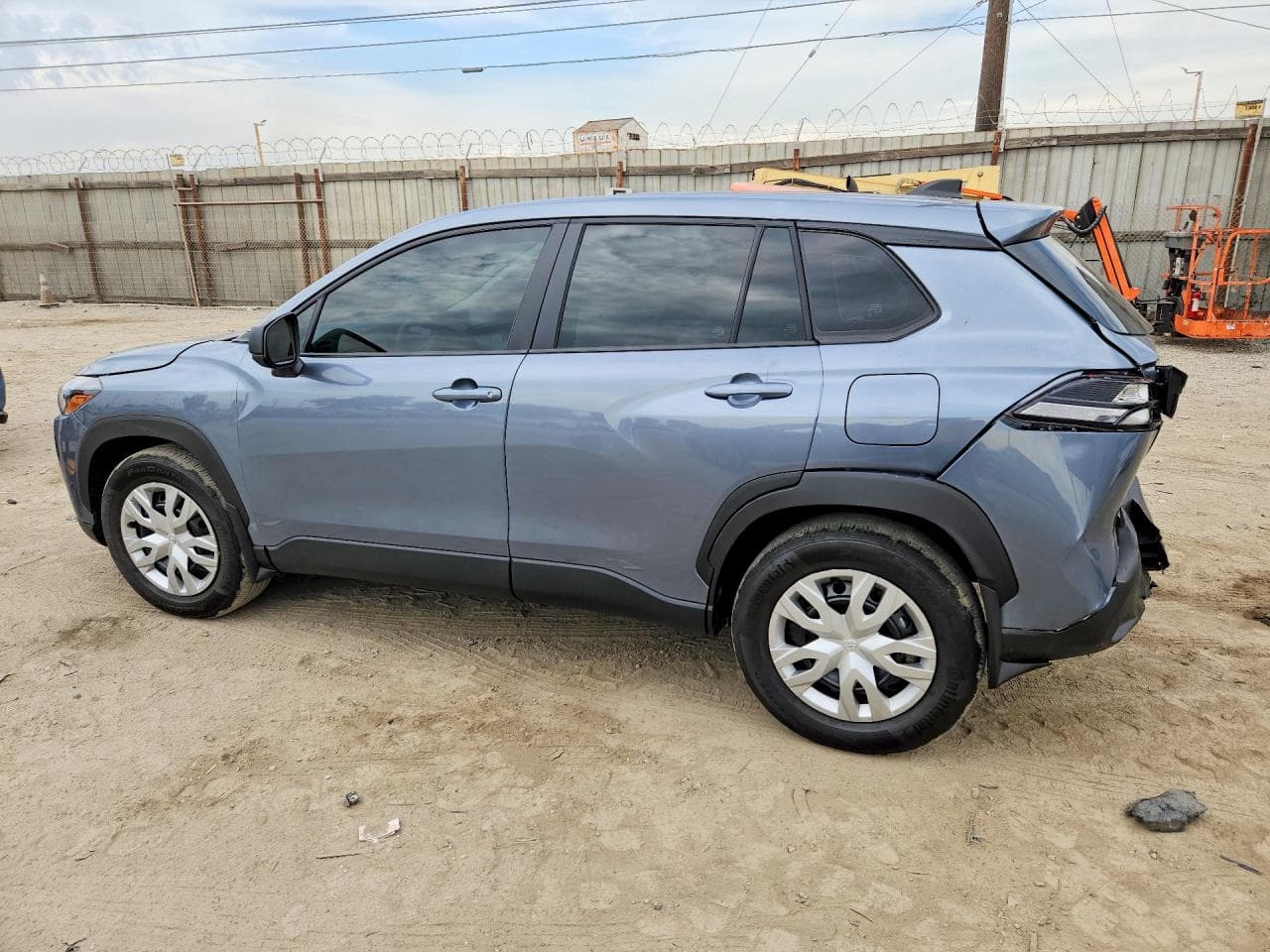 2026 Toyota Corolla Cross L - foto 2