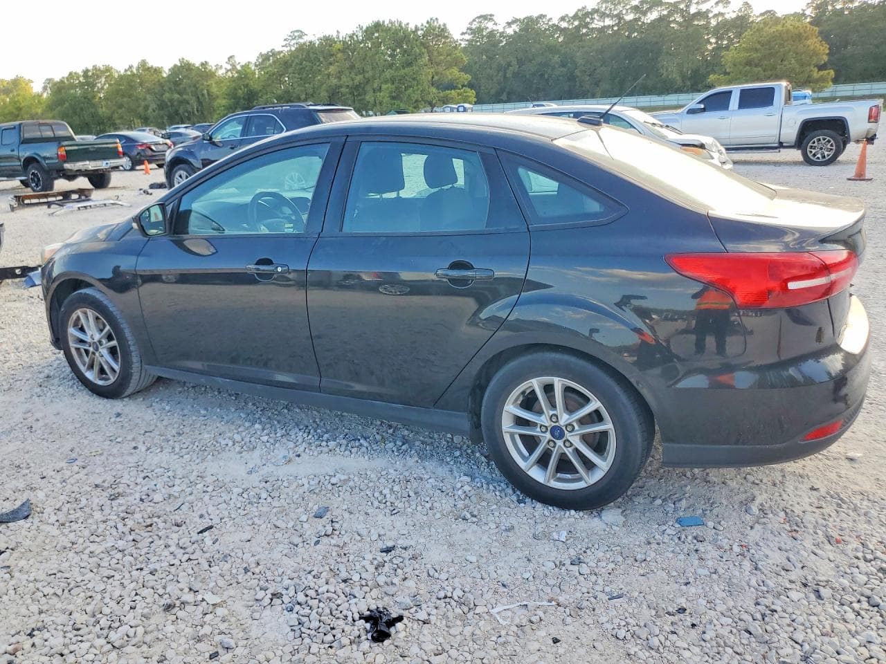 2015 Ford Focus Se - foto 2