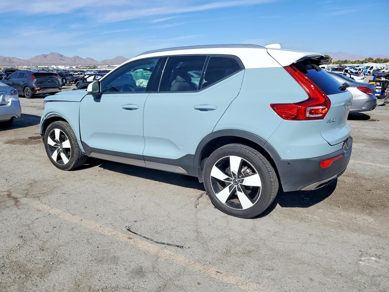 2019 Volvo Xc40 T4 Momentum - foto 2