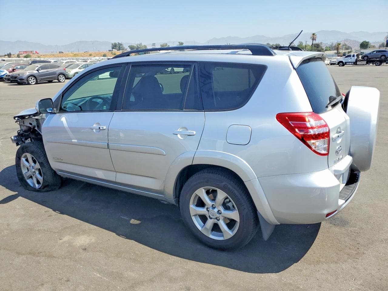 2011 Toyota Rav4 Limited - foto 2
