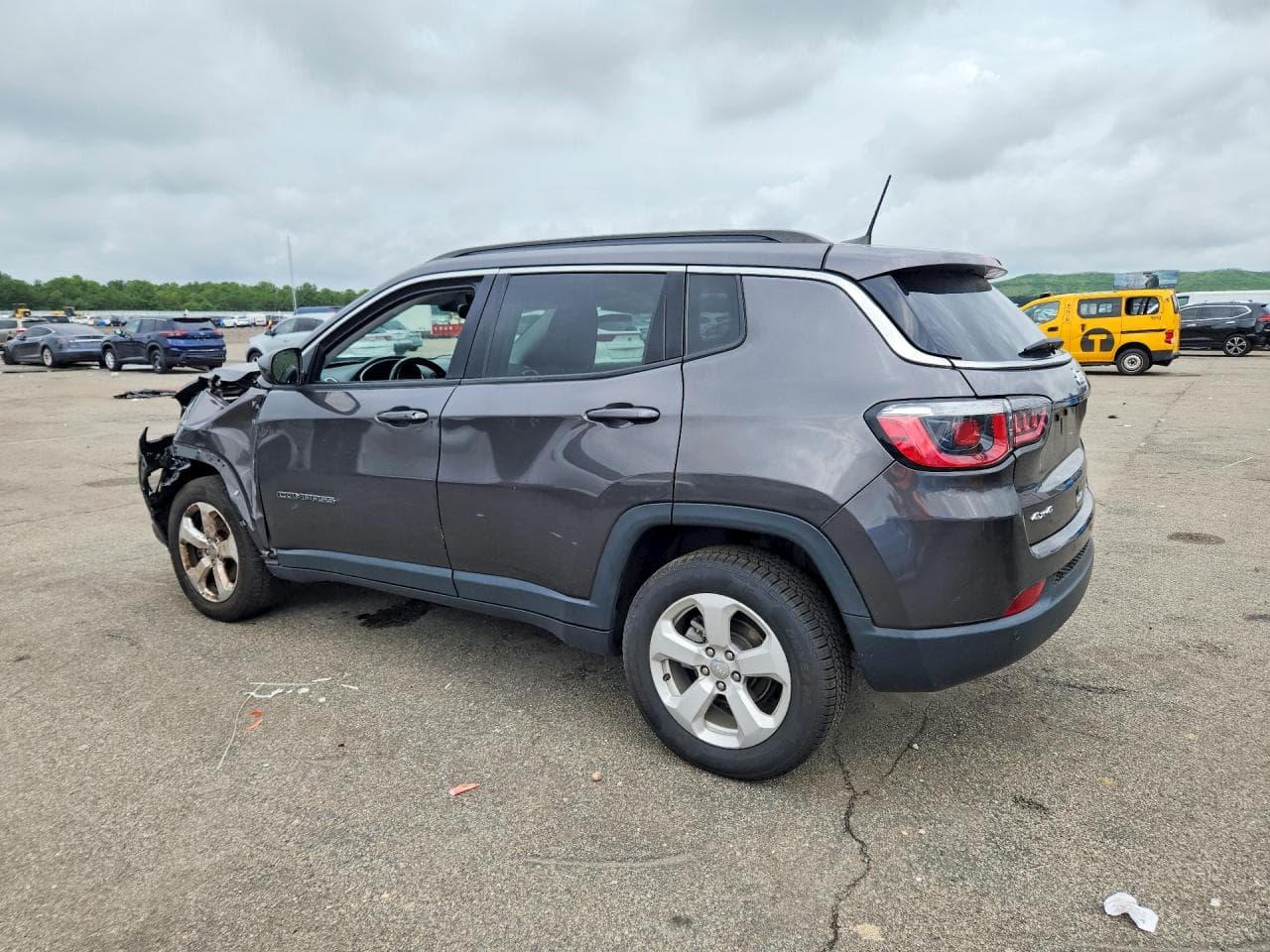 2019 Jeep Compass Latitude - foto 2