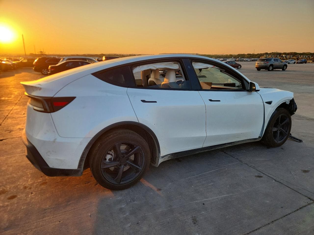 2026 Tesla Model Y - foto 3