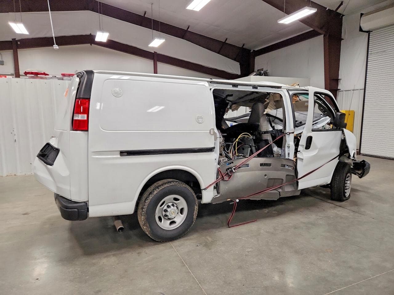 2023 Chevrolet Express G2500 - foto 3