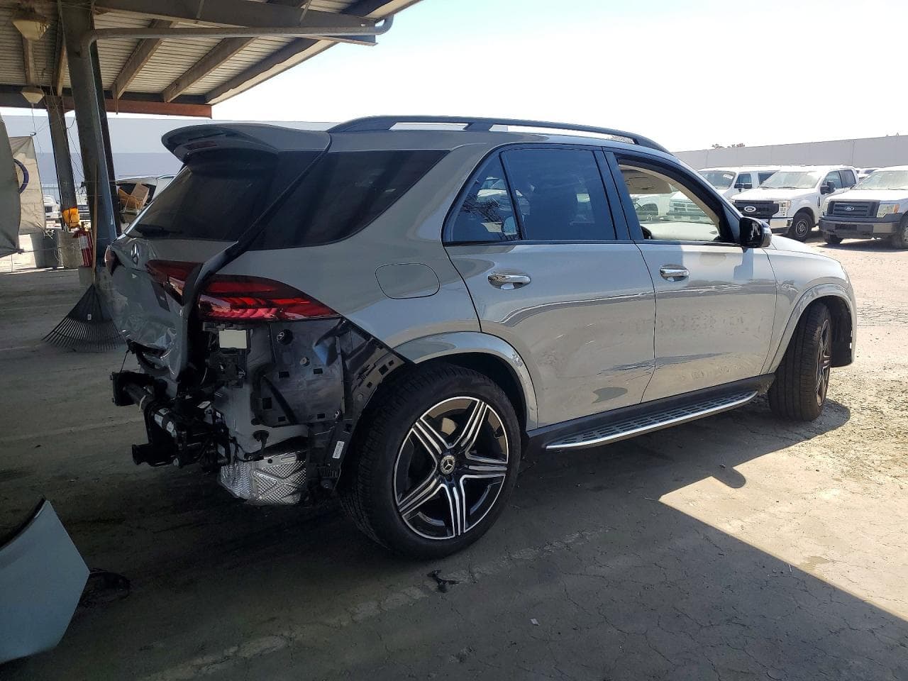 2025 Mercedes-Benz Gle 350 - foto 3