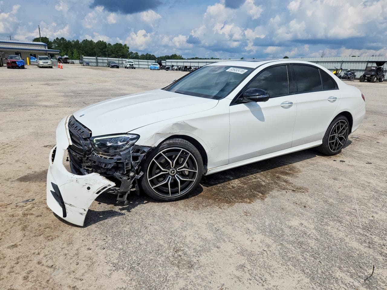 Mercedes-Benz E-klasse 2022 z USA