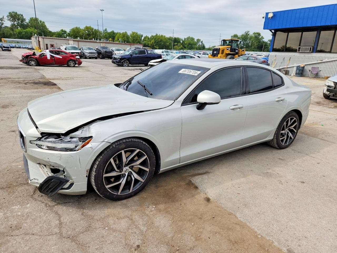 2019 Volvo S60 T6 Momentum