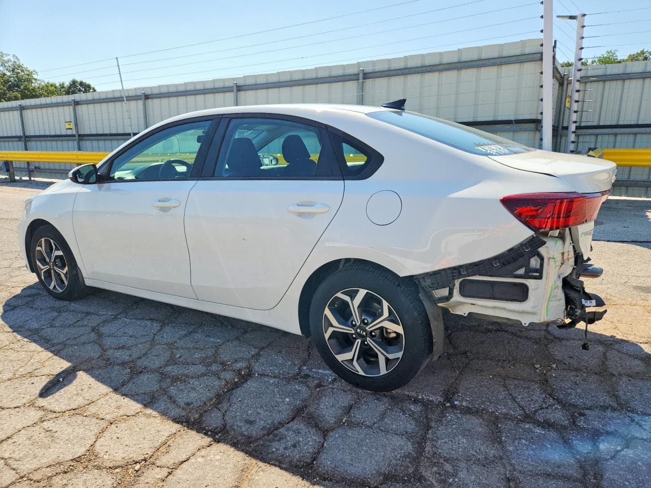 2021 Kia Forte Lxs - foto 2