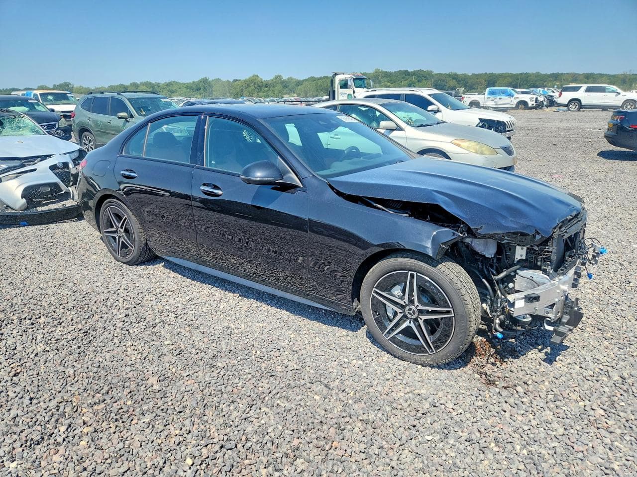 2025 Mercedes-Benz C 300 4Matic - foto 4