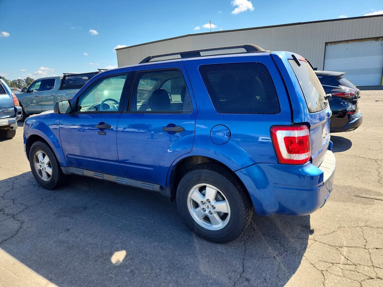 2011 Ford Escape Xlt - foto 2