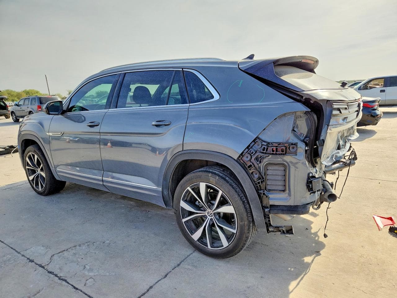 2025 Volkswagen Atlas Cross Sport Sel Premium R-Line - foto 2