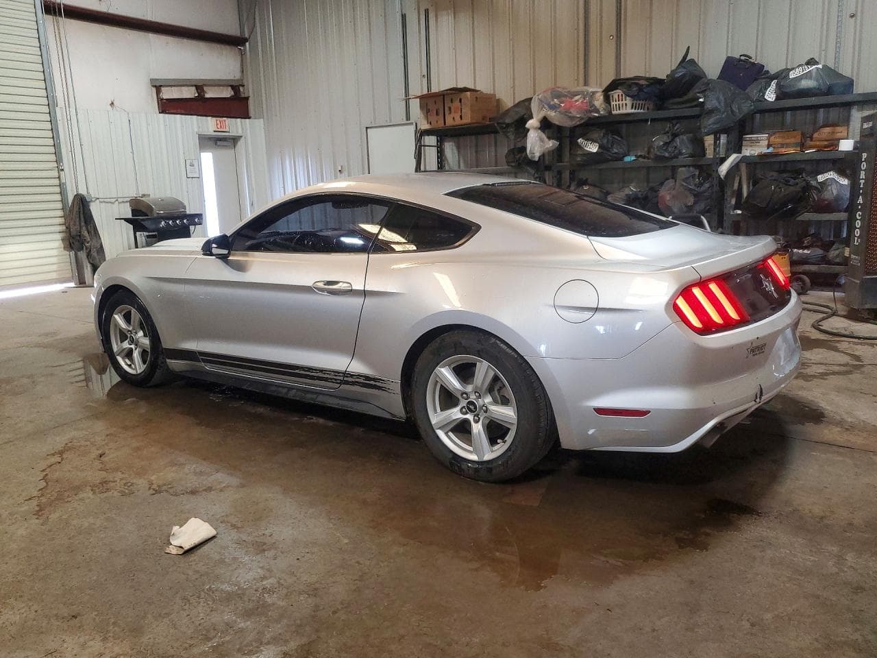 2017 Ford Mustang - foto 2