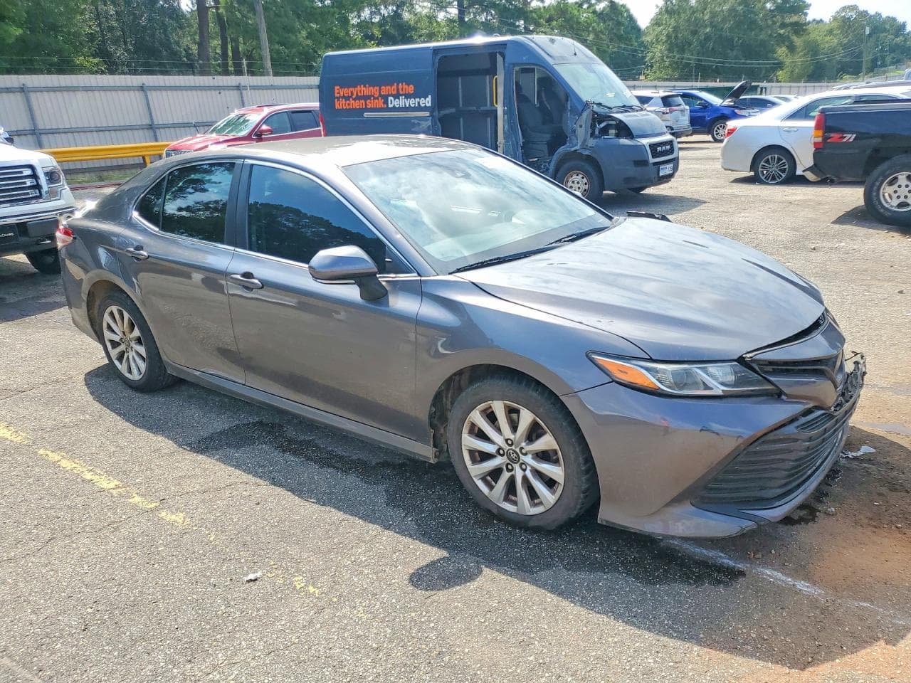 2018 Toyota Camry Le - foto 4