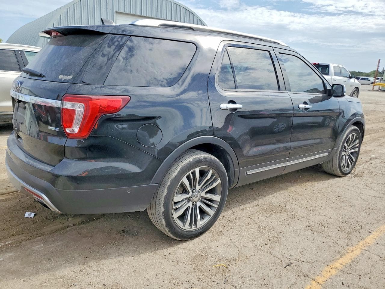2016 Ford Explorer Platinum - foto 3