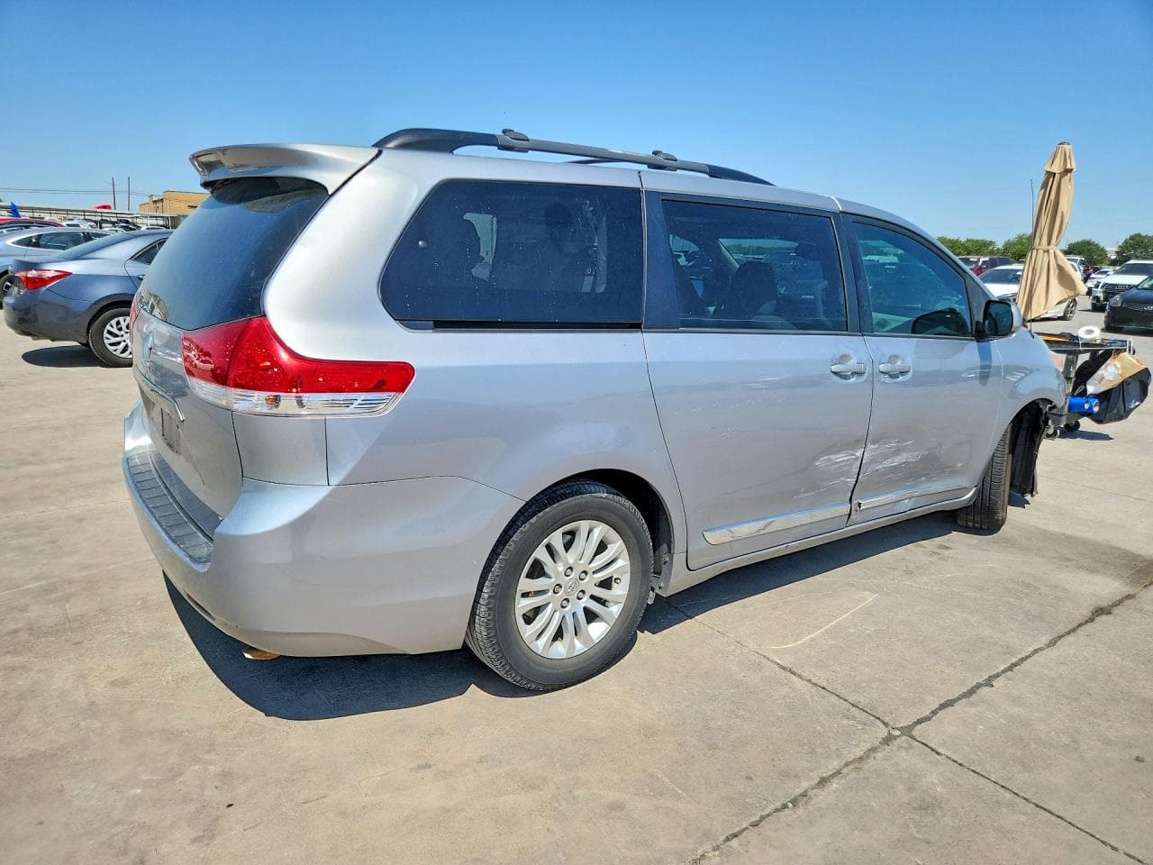 2013 Toyota Sienna Xle 8-Passenger - foto 3