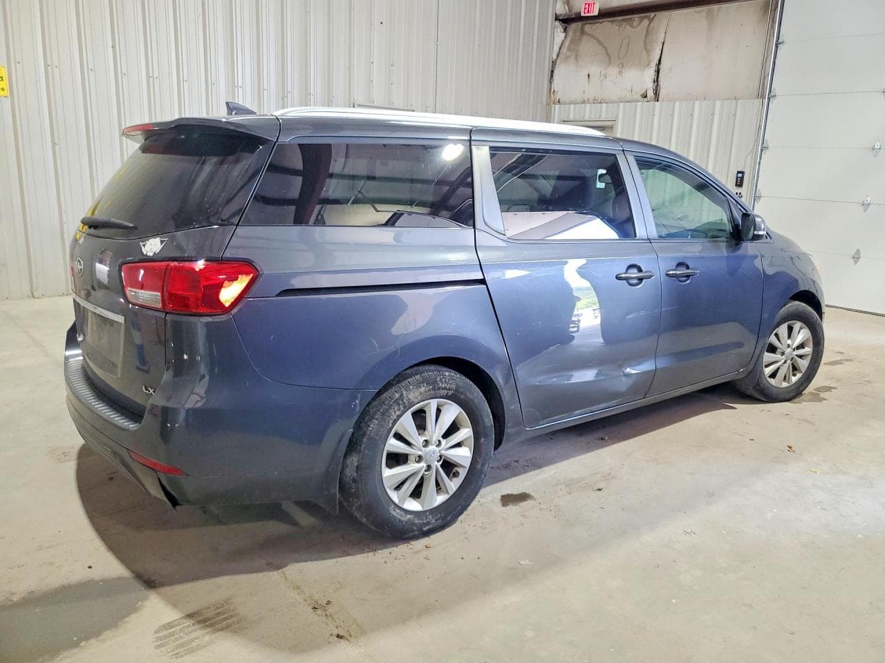 2016 Kia Sedona Lx - foto 3