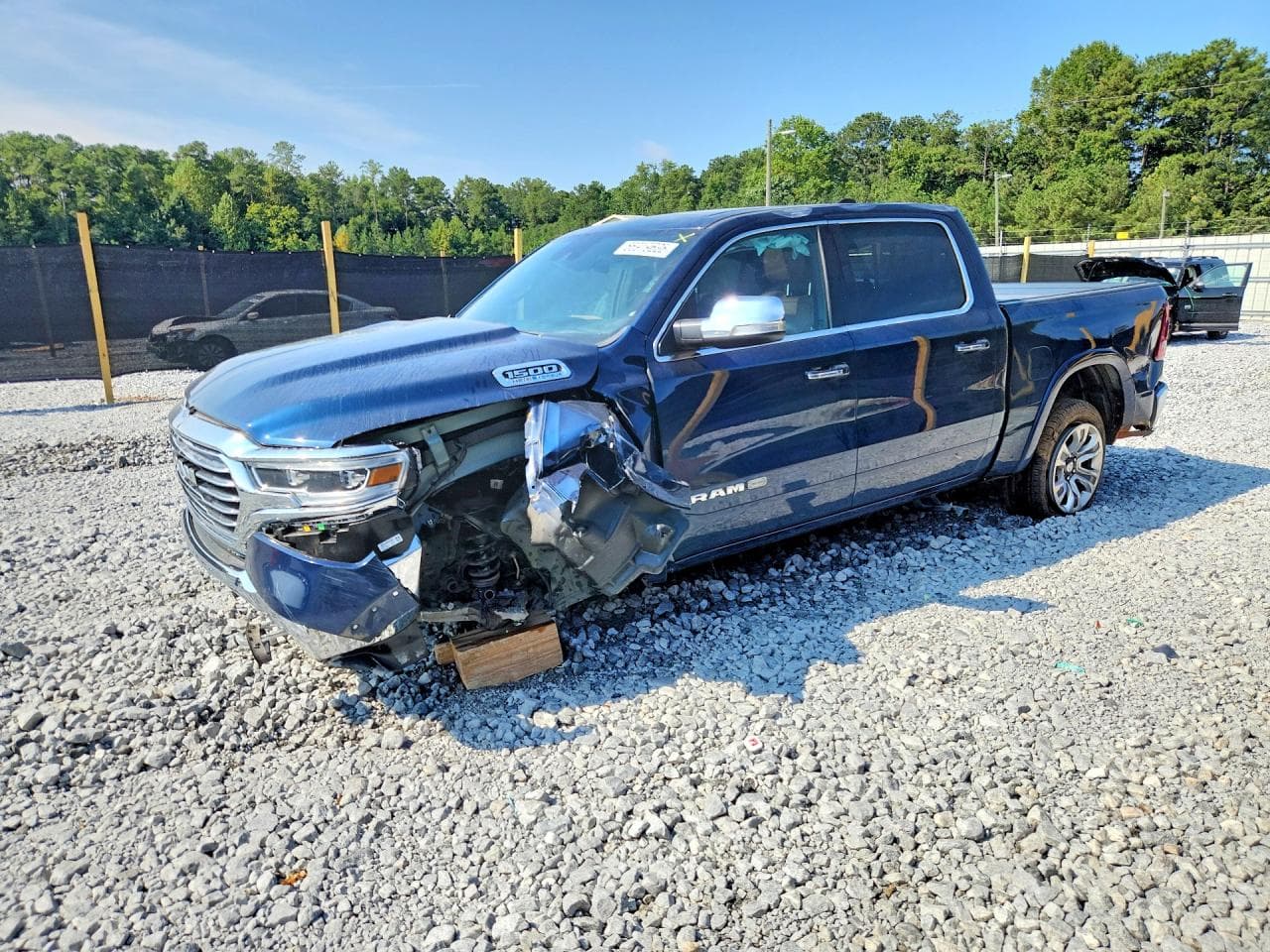 RAM 1500 2022 z USA