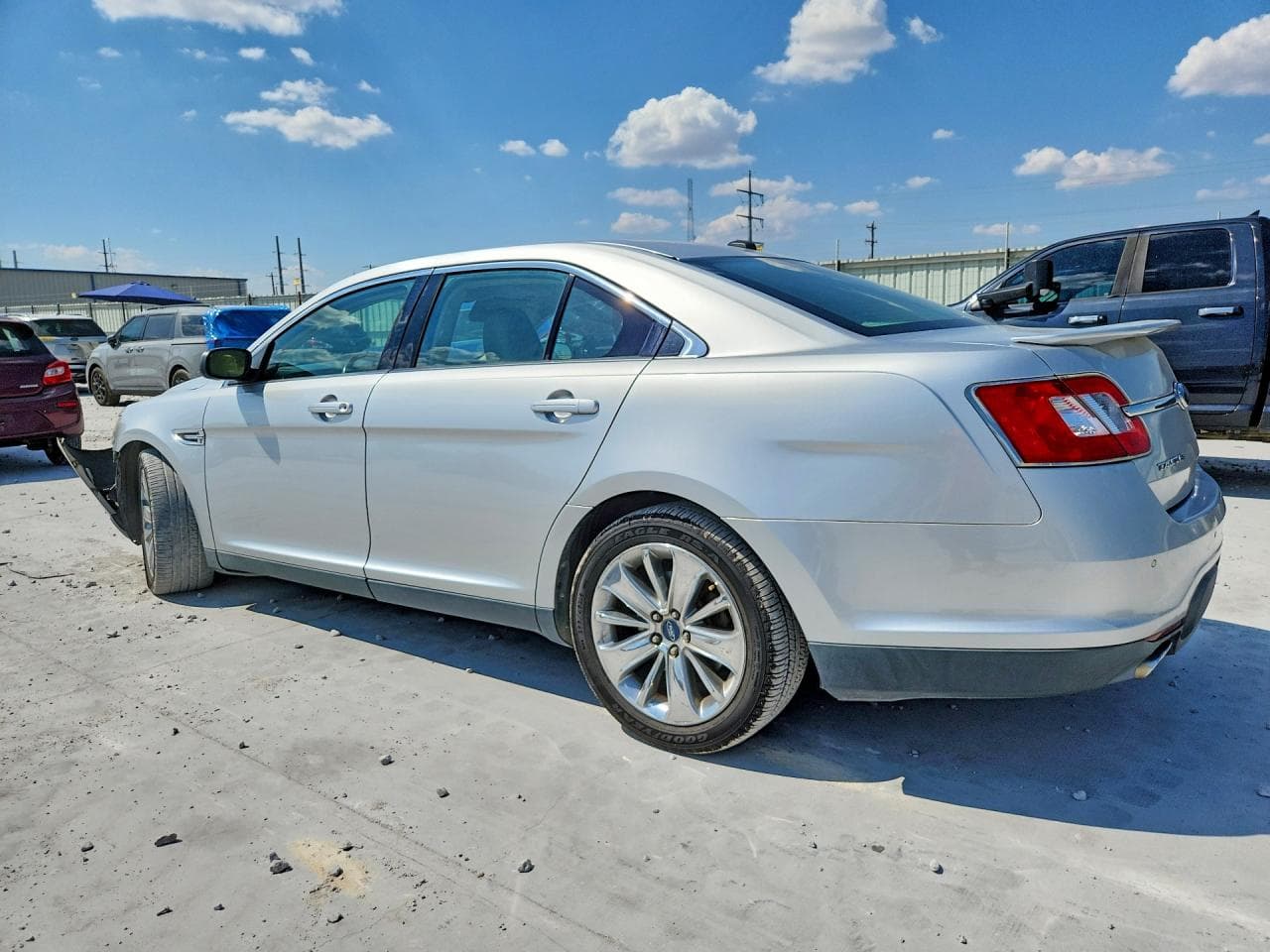 2010 Ford Taurus Limited - foto 2