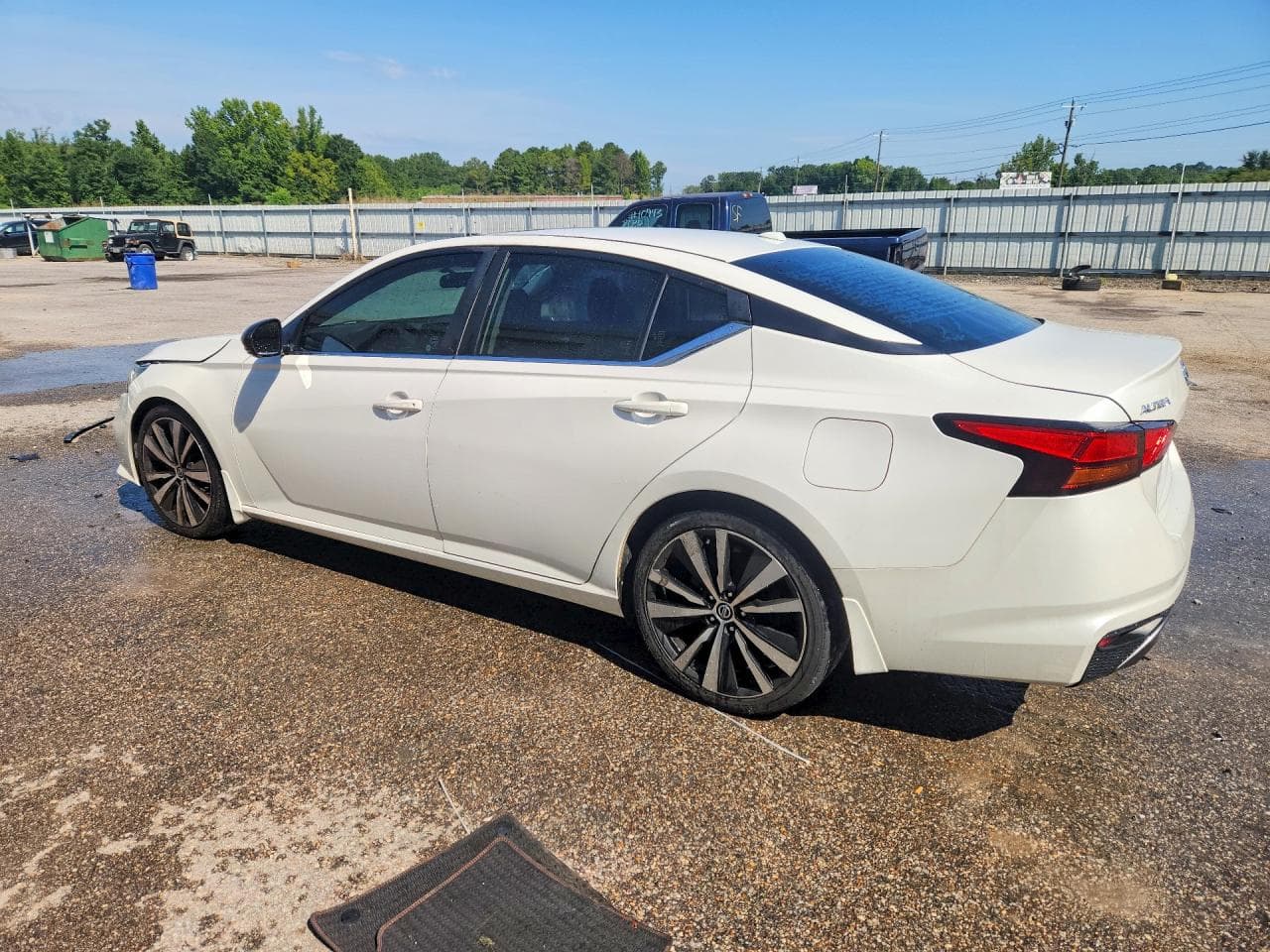 2019 Nissan Altima Sr - foto 2
