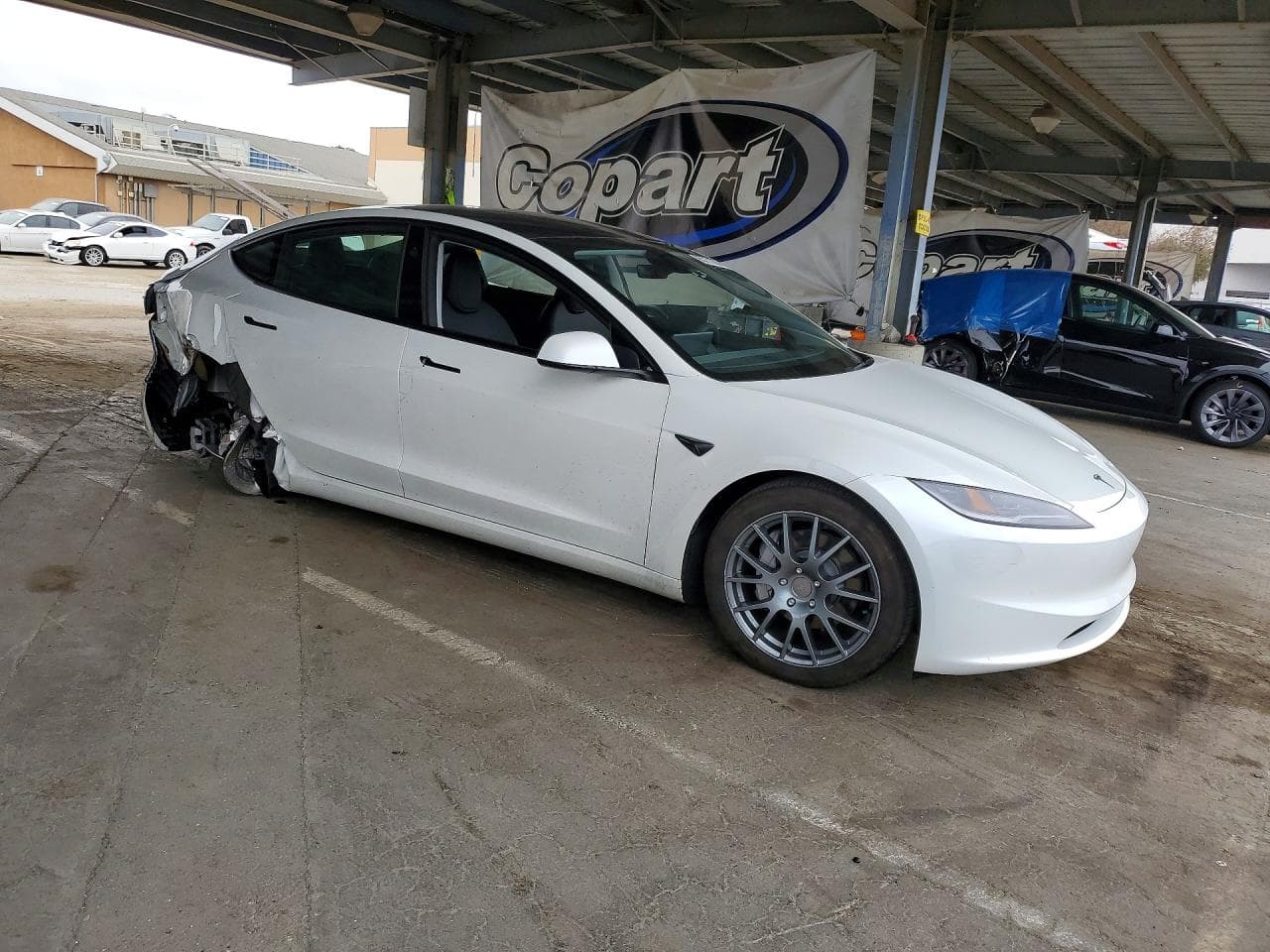 2025 Tesla Model 3 - foto 4