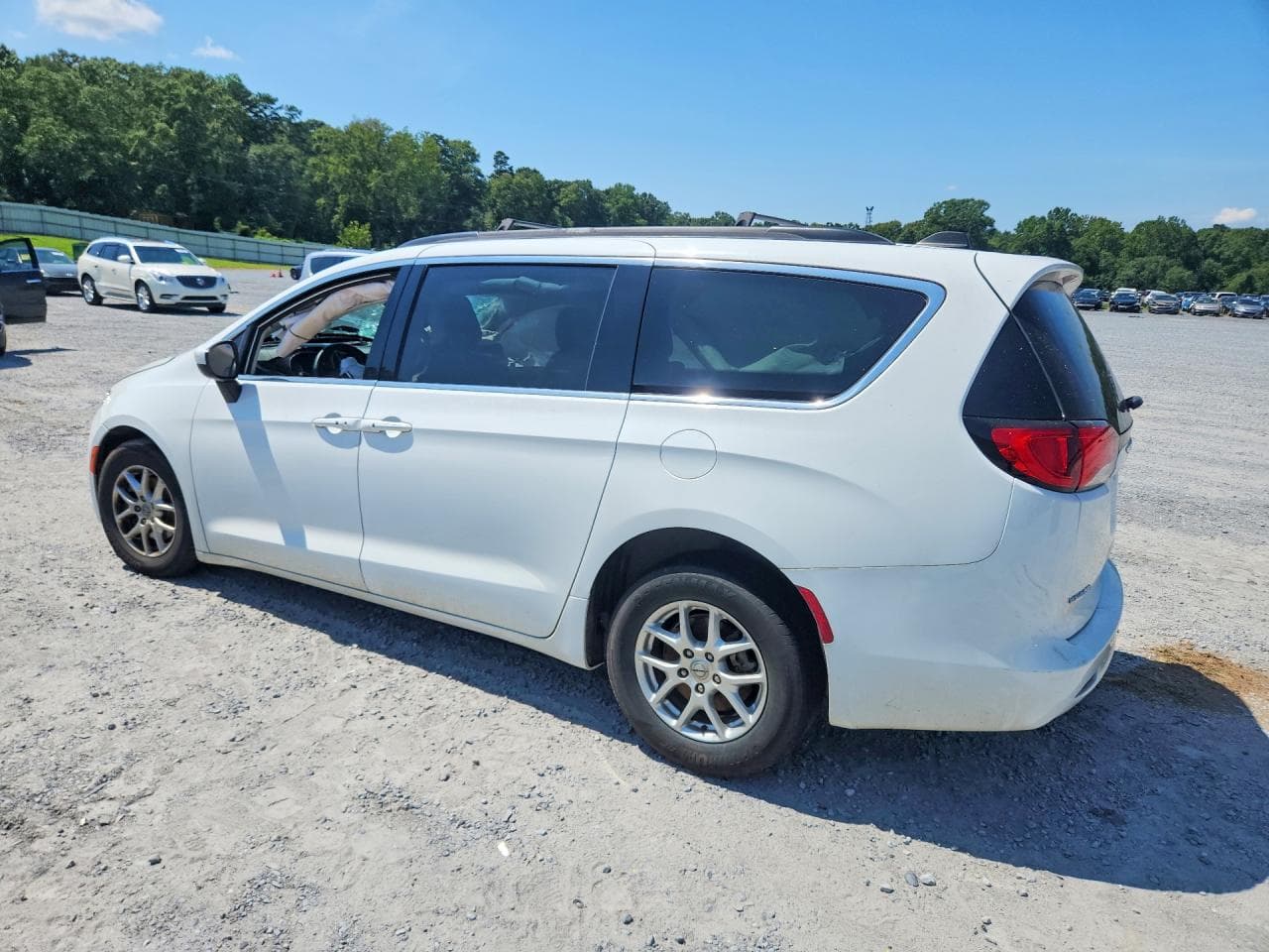 2021 Chrysler Voyager Lxi - foto 2
