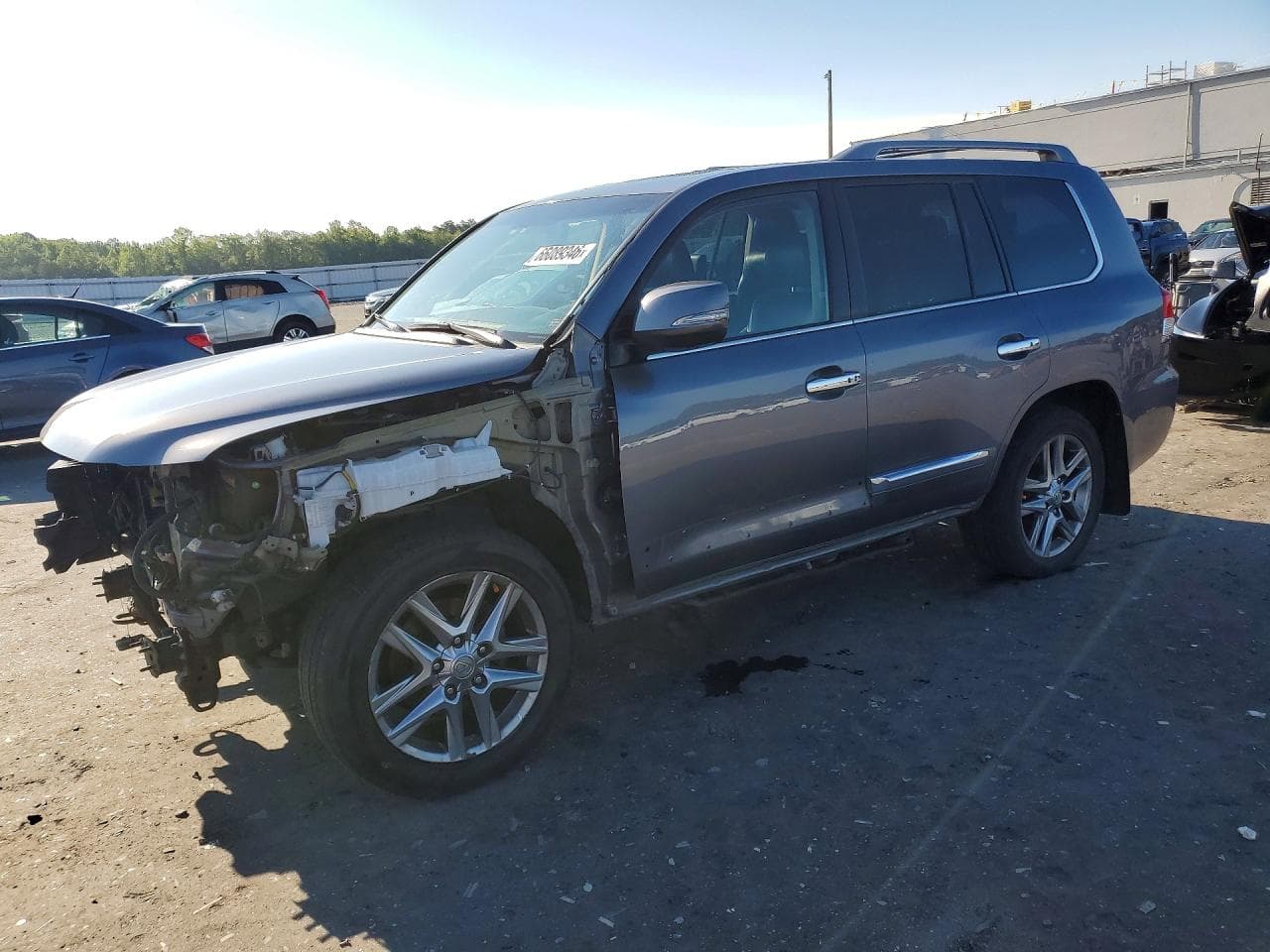 Lexus LX 2013 z USA