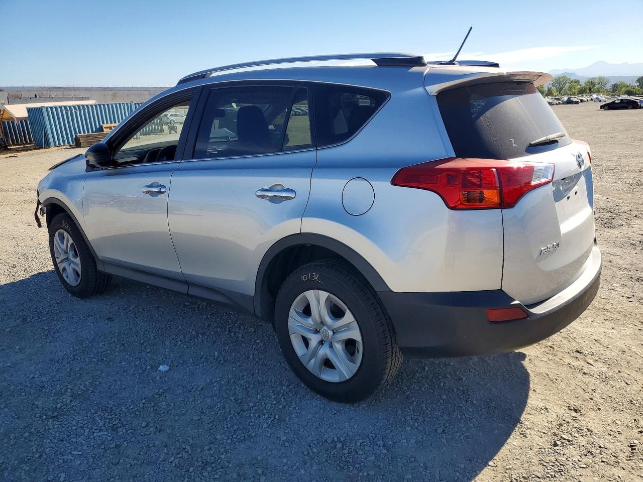 2015 Toyota Rav4 Le - foto 2