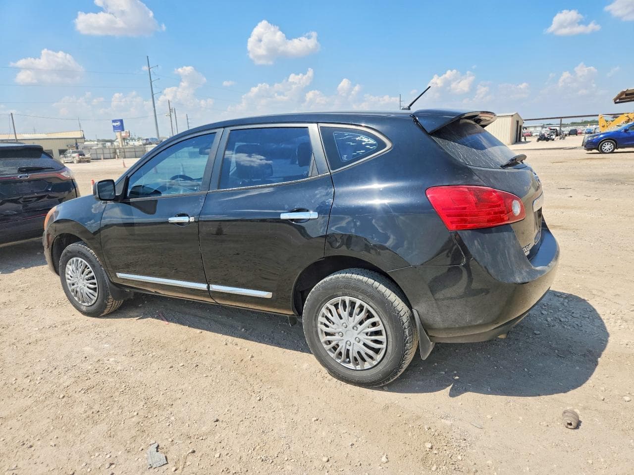 2014 Nissan Rogue Select S - foto 2